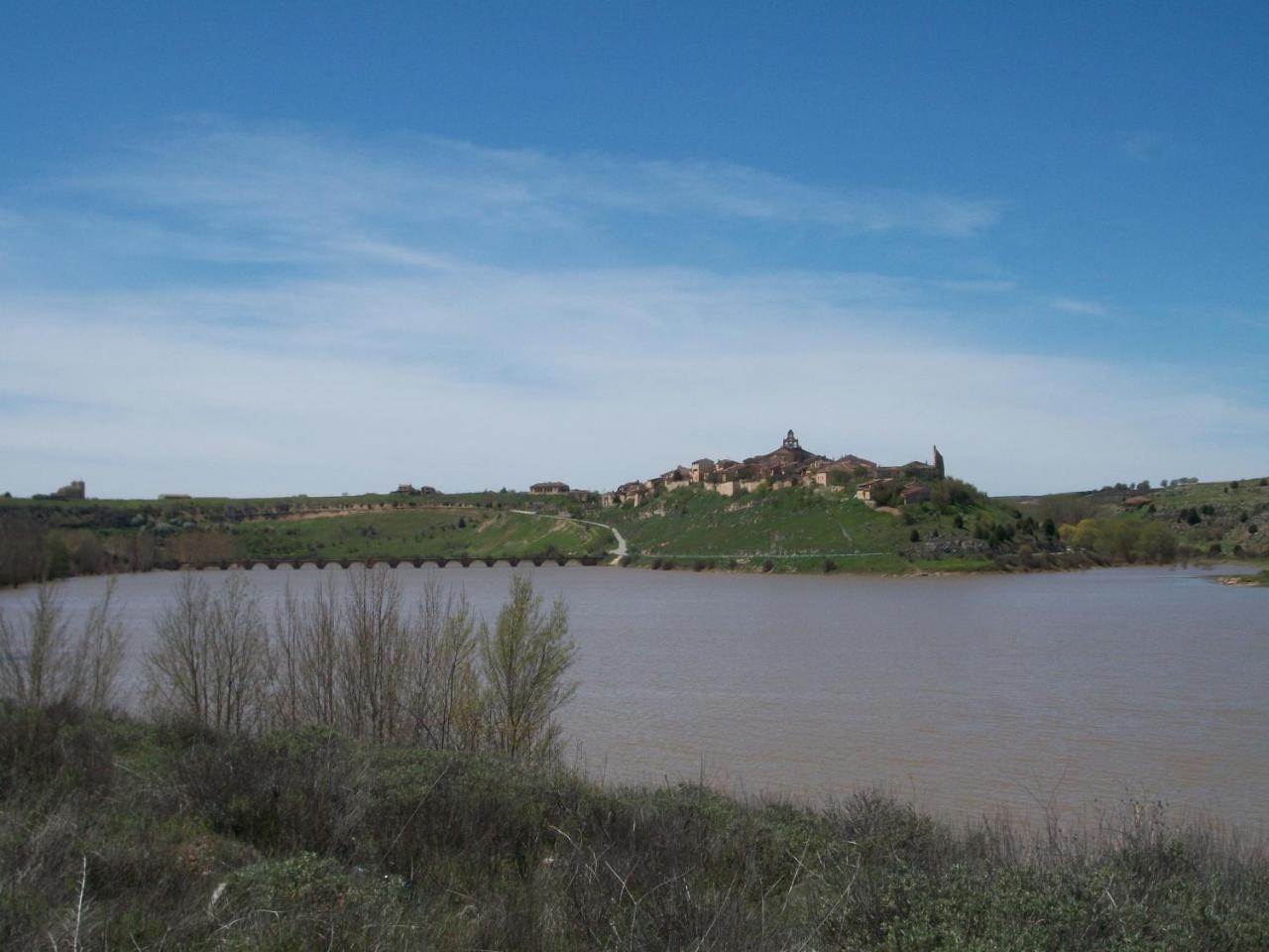 La Casa Del Cartero Pablo Guest House Saldana de Ayllon Eksteriør bilde