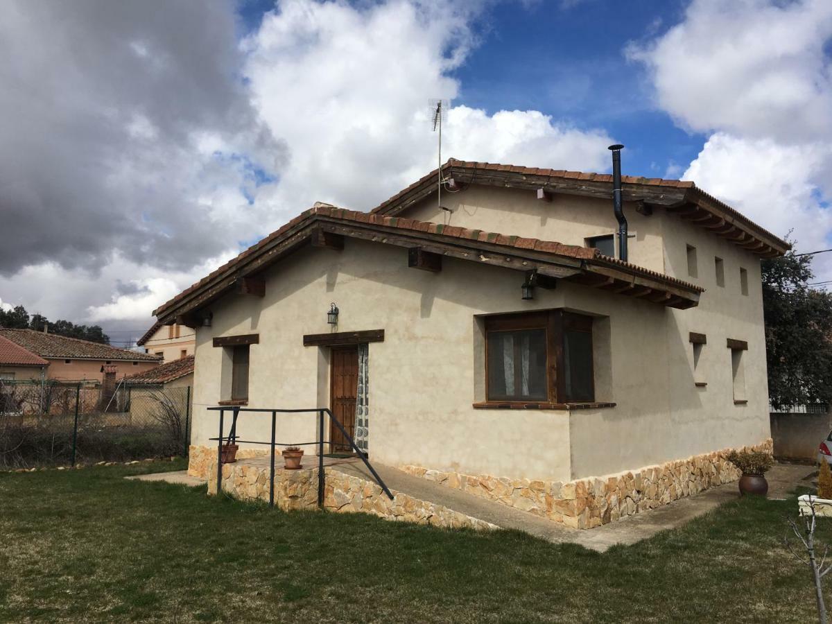 La Casa Del Cartero Pablo Guest House Saldana de Ayllon Eksteriør bilde