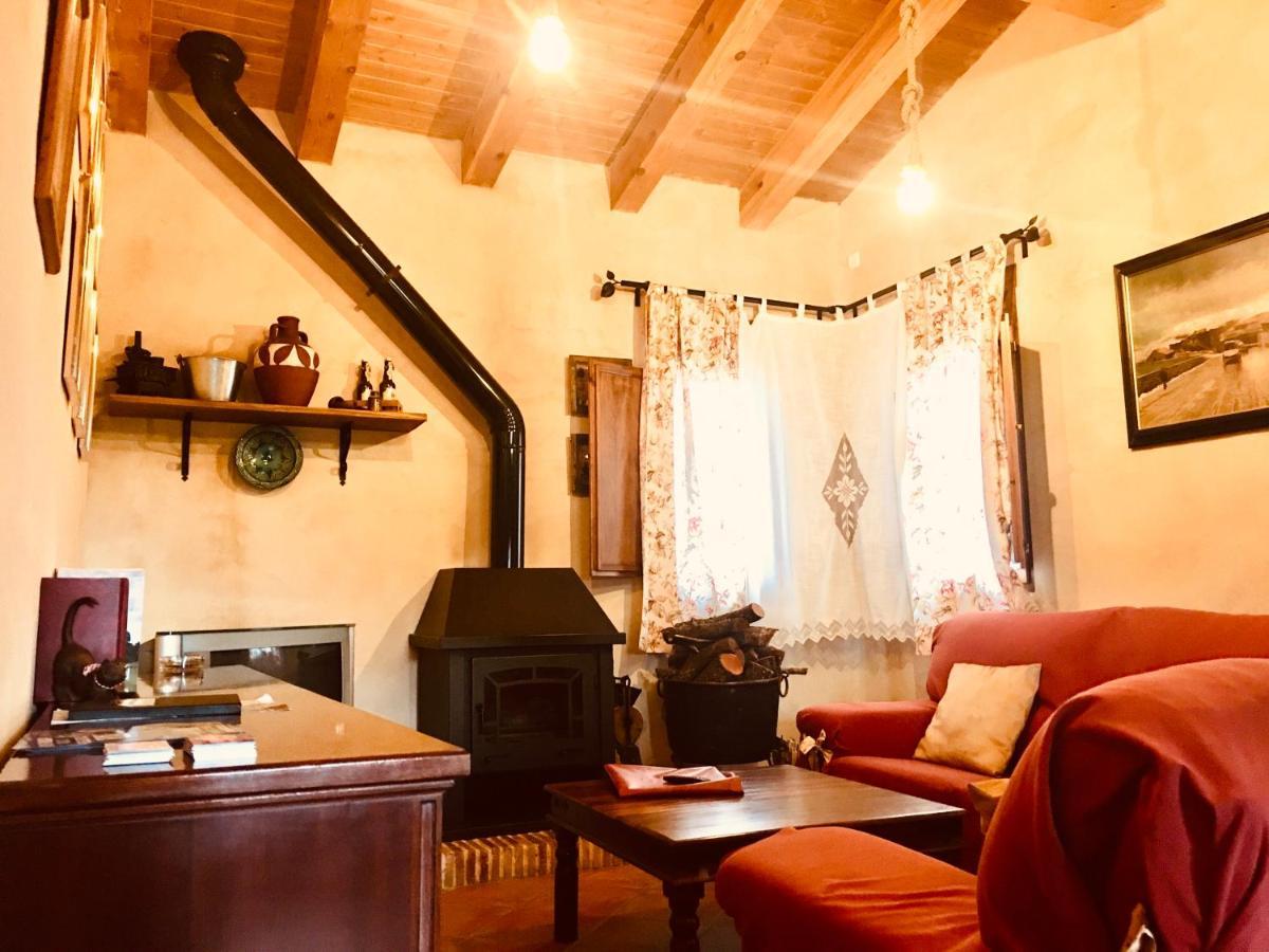La Casa Del Cartero Pablo Guest House Saldana de Ayllon Eksteriør bilde